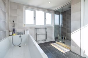 En-suite- click for photo gallery